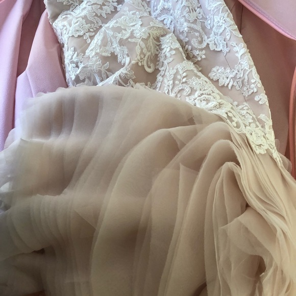 Stunning Stella York wedding gown NWOT - Picture 9 of 10